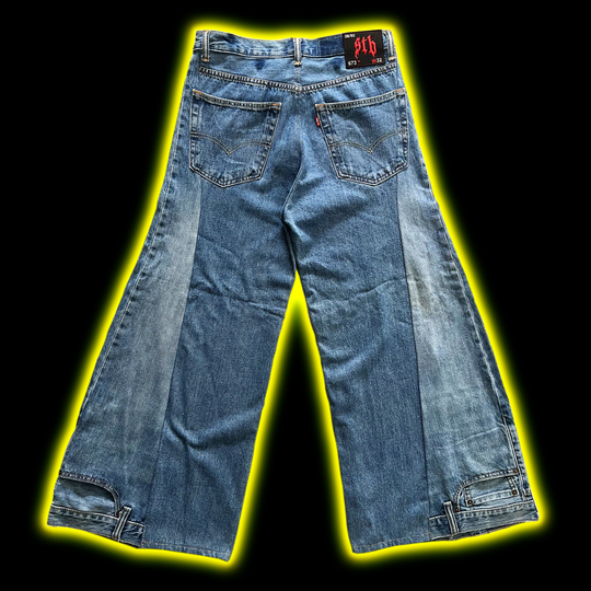 'UPSIDE DOWN' JEANS